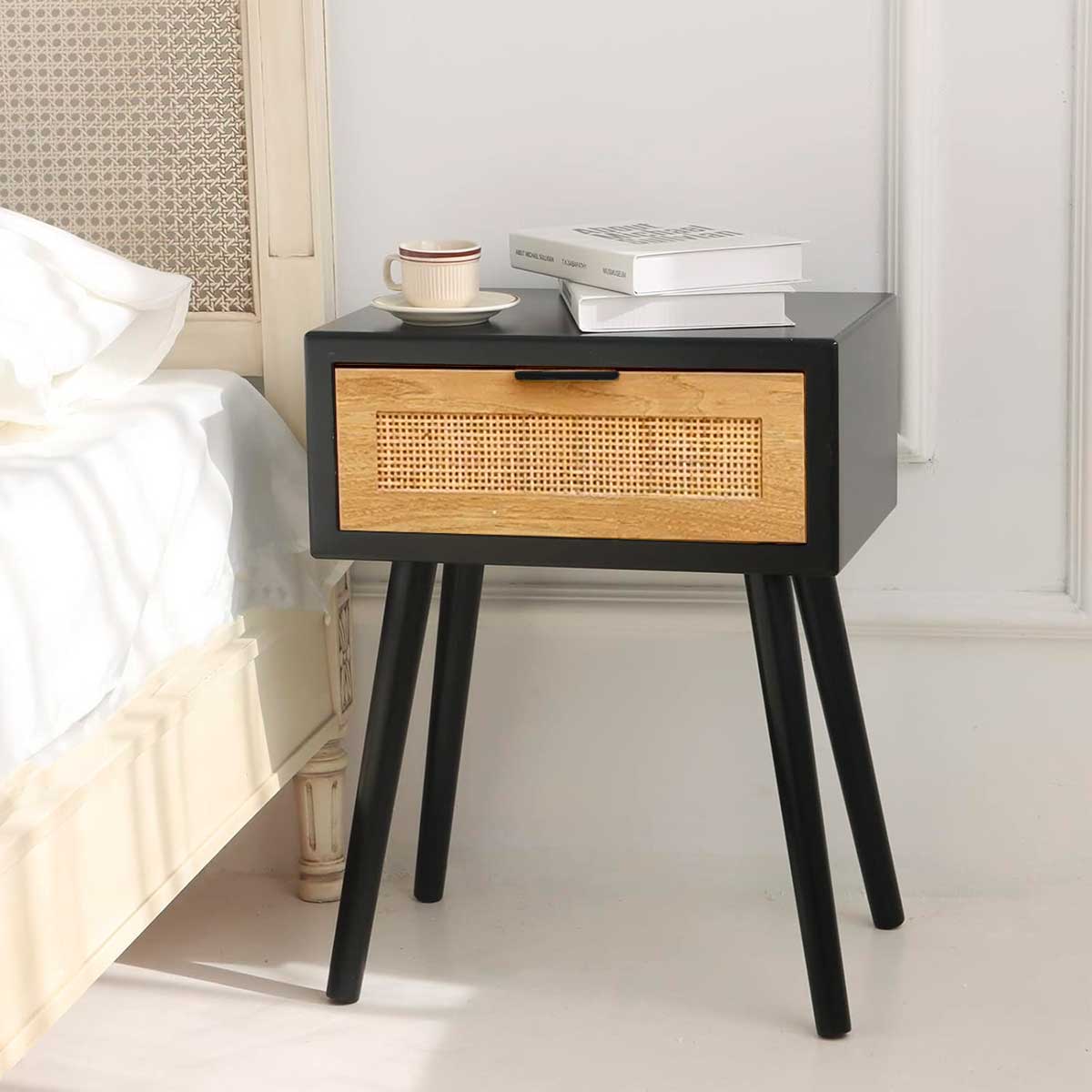 Mesita-de-noche-Freya-con-cajon-negro-natural-60x40x30-cm-animada