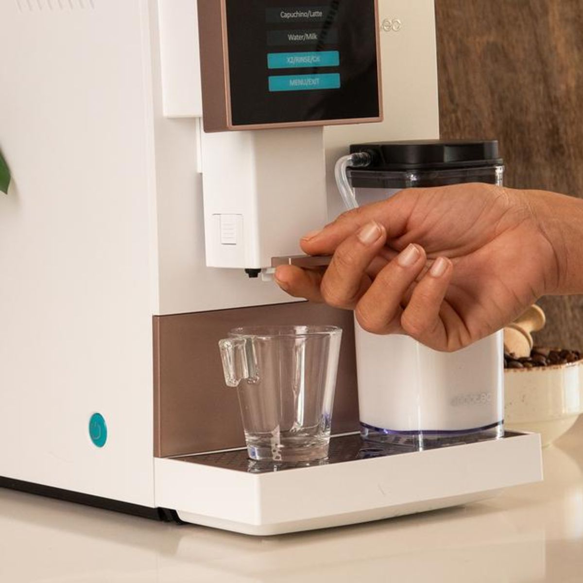 Cafetera-automatica-Cecotec-Cremmaet-Compactccino-19-bares-5-niveles-blanco-rosa