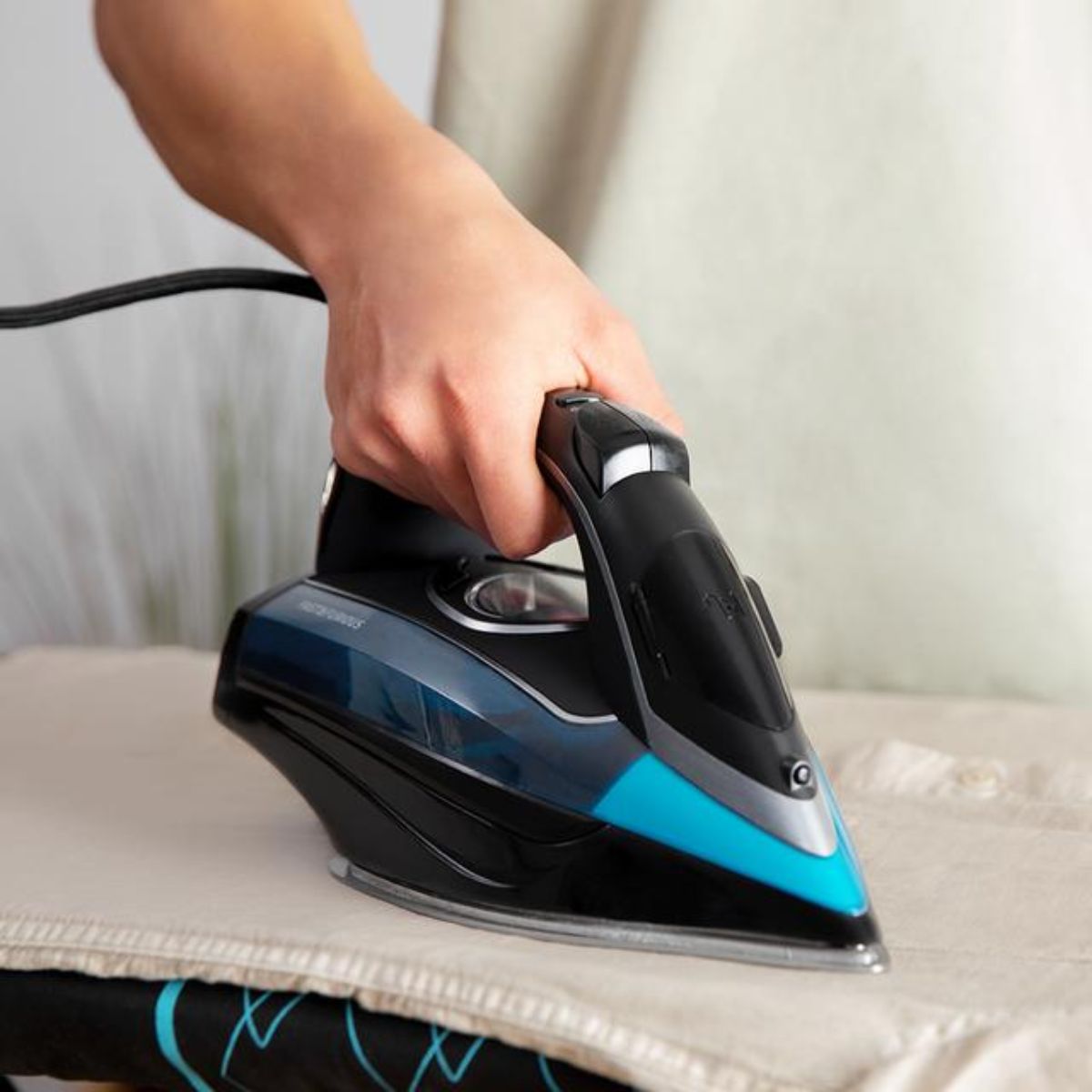 Plancha-de-vapor-Cecotec-Fast-Furious-6060-Ultra-3100W-75-g-min-negro