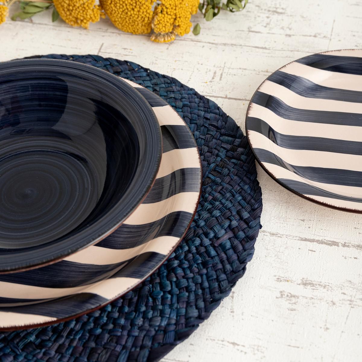 Quid Bali Set Di Stoviglie 18 Pezzi In Vetro Temperato Blu: Piatti Piani, Fondi E Dessert, Extra Resistenti