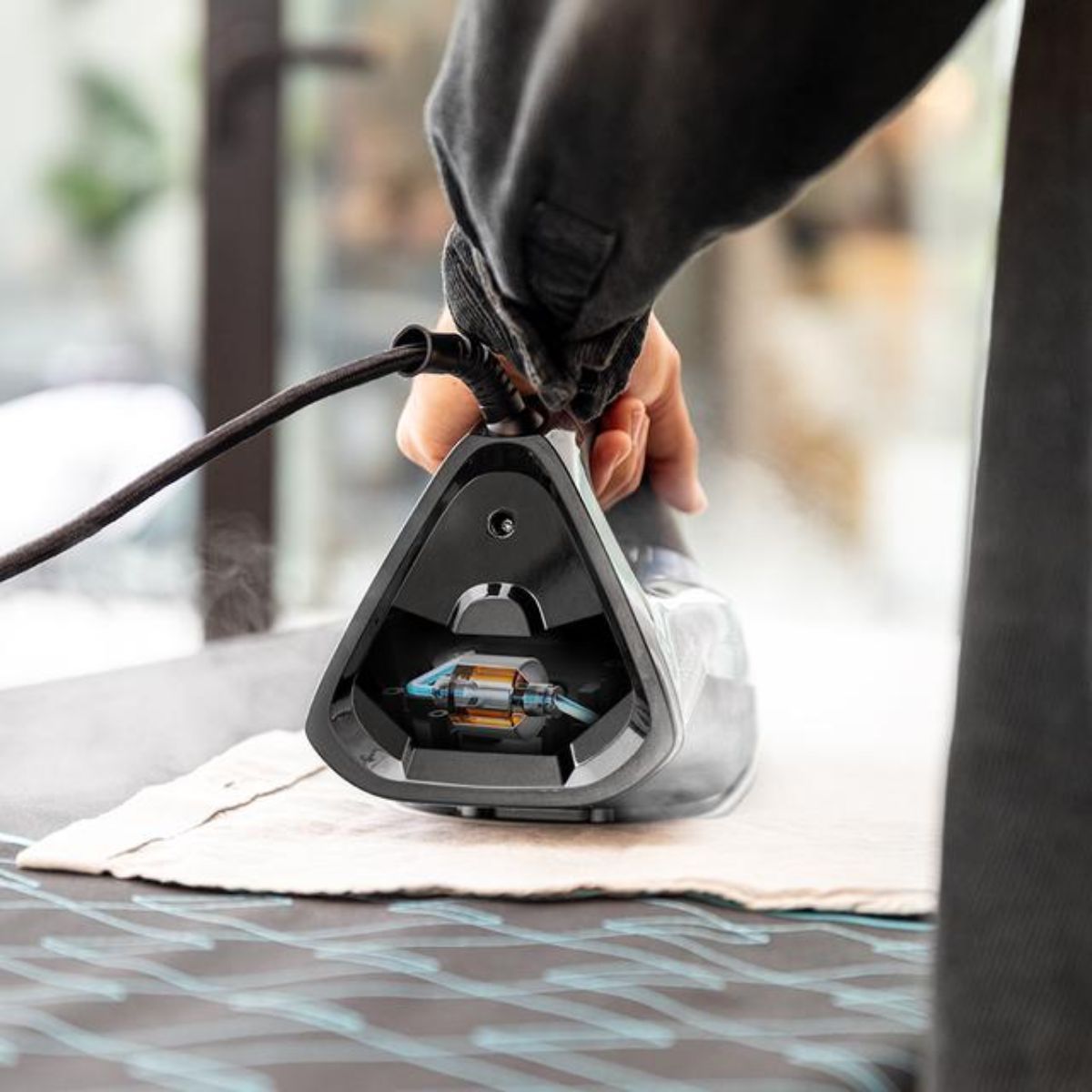 Plancha-de-vapor-Cecotec-IronHero-3200-Double-Steam-i-Pump-3200W-285-g-min-negro-plancha