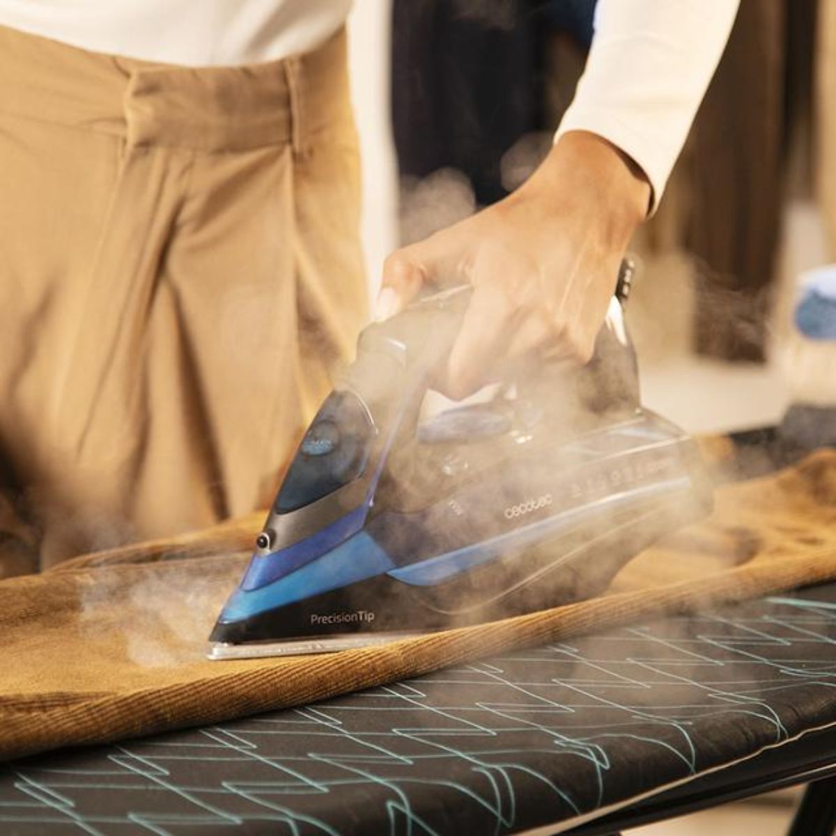 Plancha-de-vapor-Cecotec-IronHero-3200-i-Pump-3200W-285-g-min-negro-azul