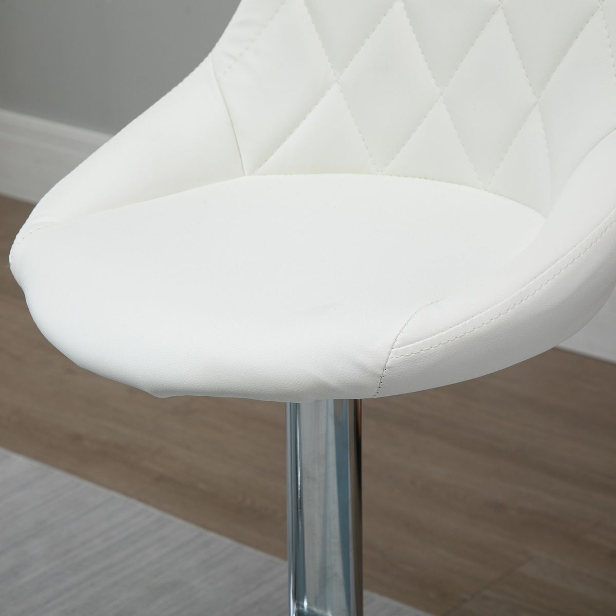 Pack de 2 taburetes Shangai Homcom altura regulable con reposapiés blanco 83-104x46x48 cm