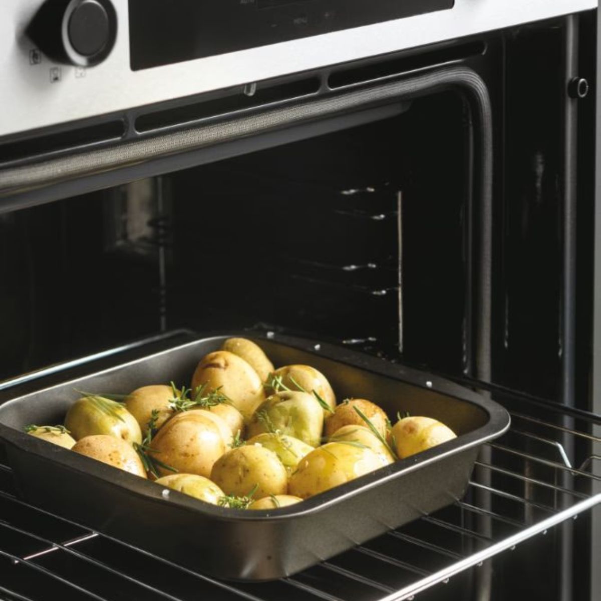 Horno-Haier-HWO60SM2P8XH-70L-pirolitico-A-inox-595-cm-animada