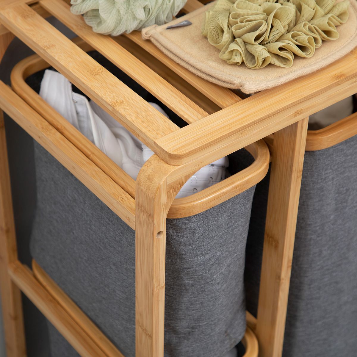 Cesto de la ropa sucia Mosas Homcom bambú 3 cestas gris 69,7x50x32 cm