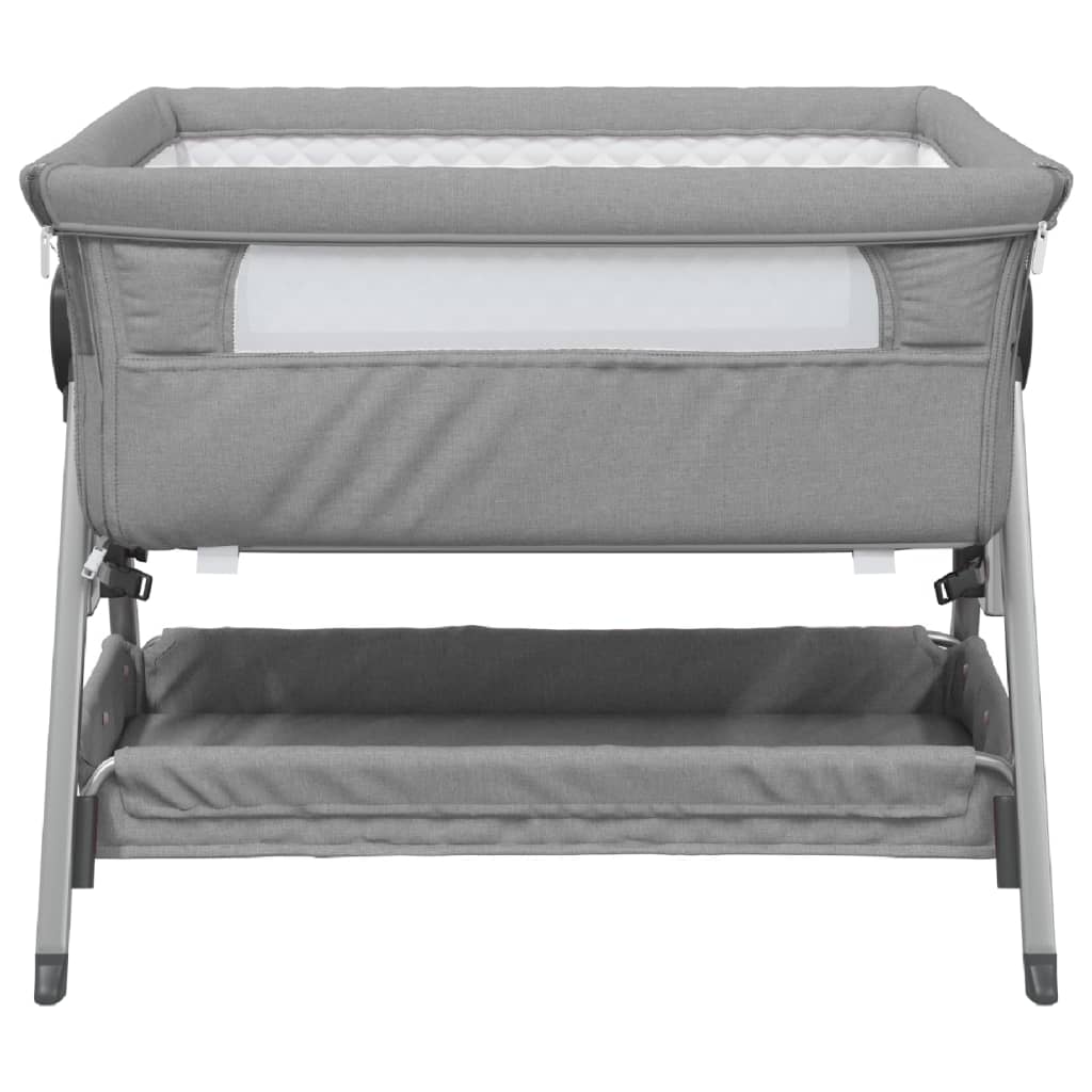 Cuna de bebé con colchón altura regulable con canasta gris claro 70-82x93x56 cm