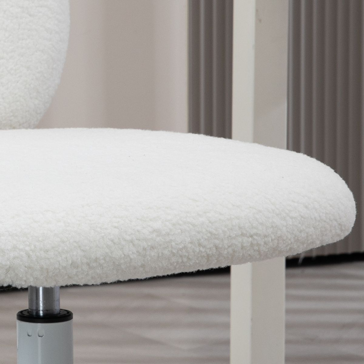 Silla de escritorio Osso Homcom altura regulable blanco 80-90x50x56 cm