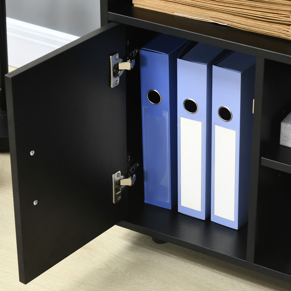 Mueble auxiliar Hanna Homcom 3 estantes + armario negro 35,5x60x50 cm
