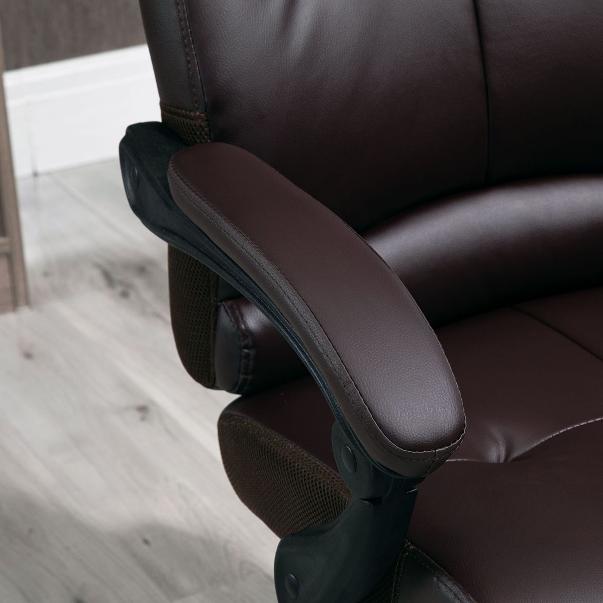 Silla de oficina Ryton Vinsetto reclinable con altura ajustable marrón 118-125x65x65 cm
