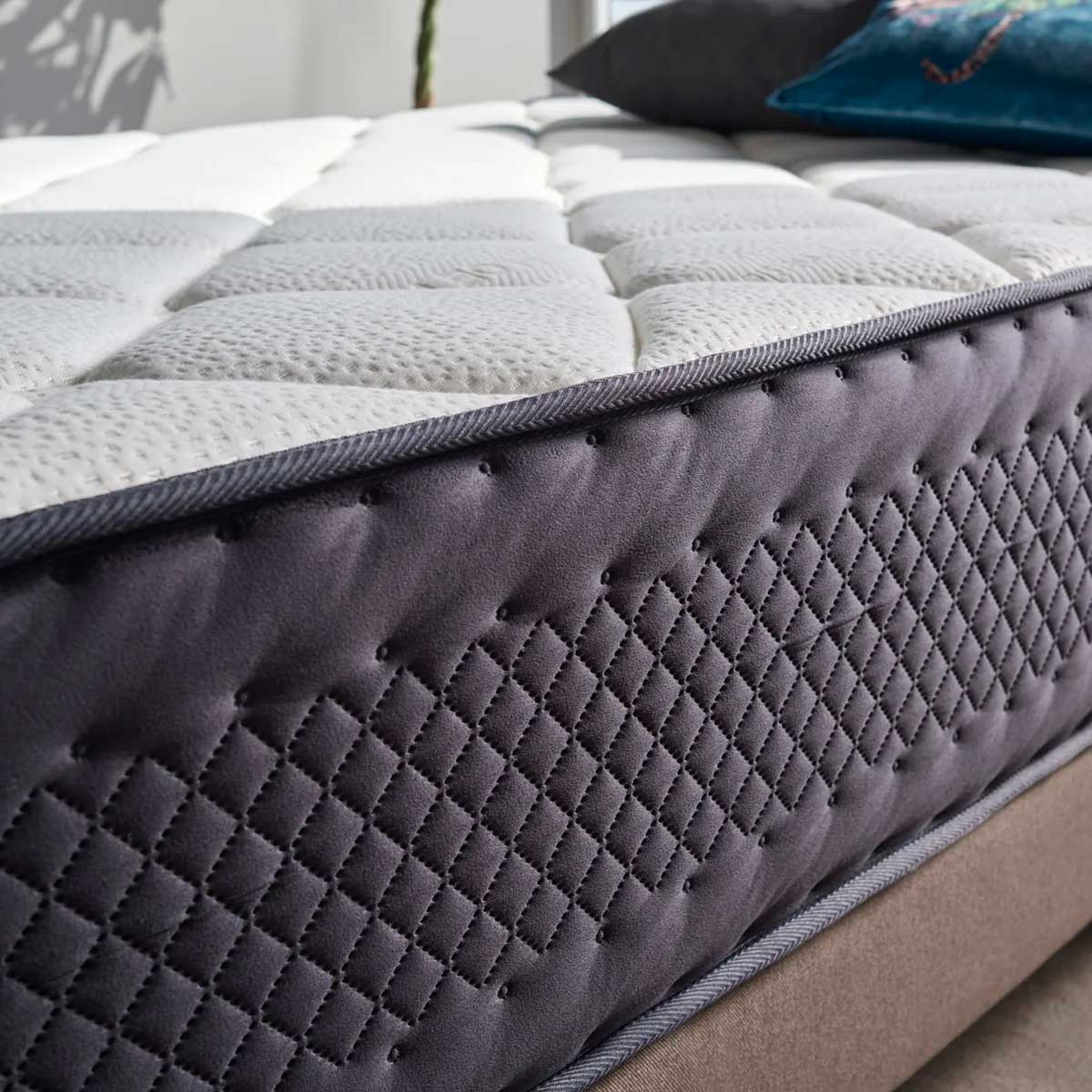 Colchón viscoelástico Victoria Grand Deluxe descanso premium blanco/gris 30 cm