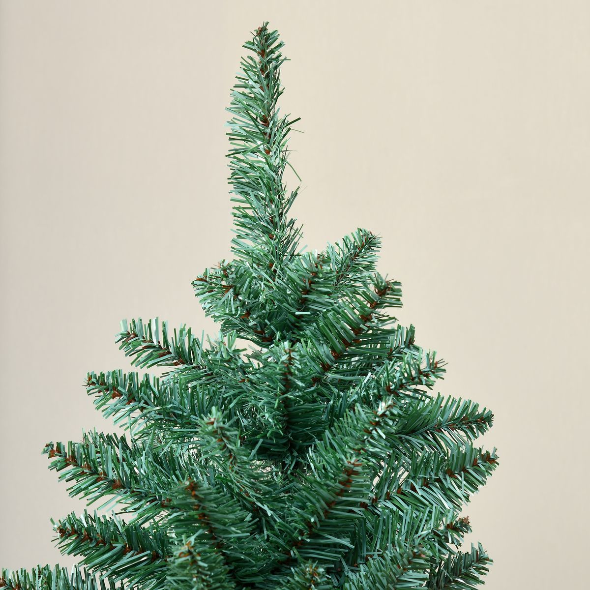 Árbol de Navidad 536 ramas con base de madera verde Ø90x180 cm detalle copa