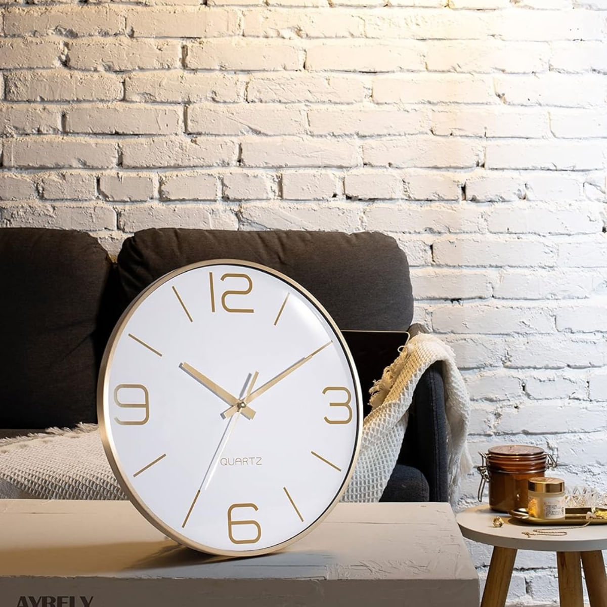 Reloj-de-pared-Alu-bulgy-marco-metalico-blanco-30-cm-animada
