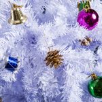Árbol de Navidad Homcom 680 ramas 48 decoraciones blanco Ø85x150 cm detalle