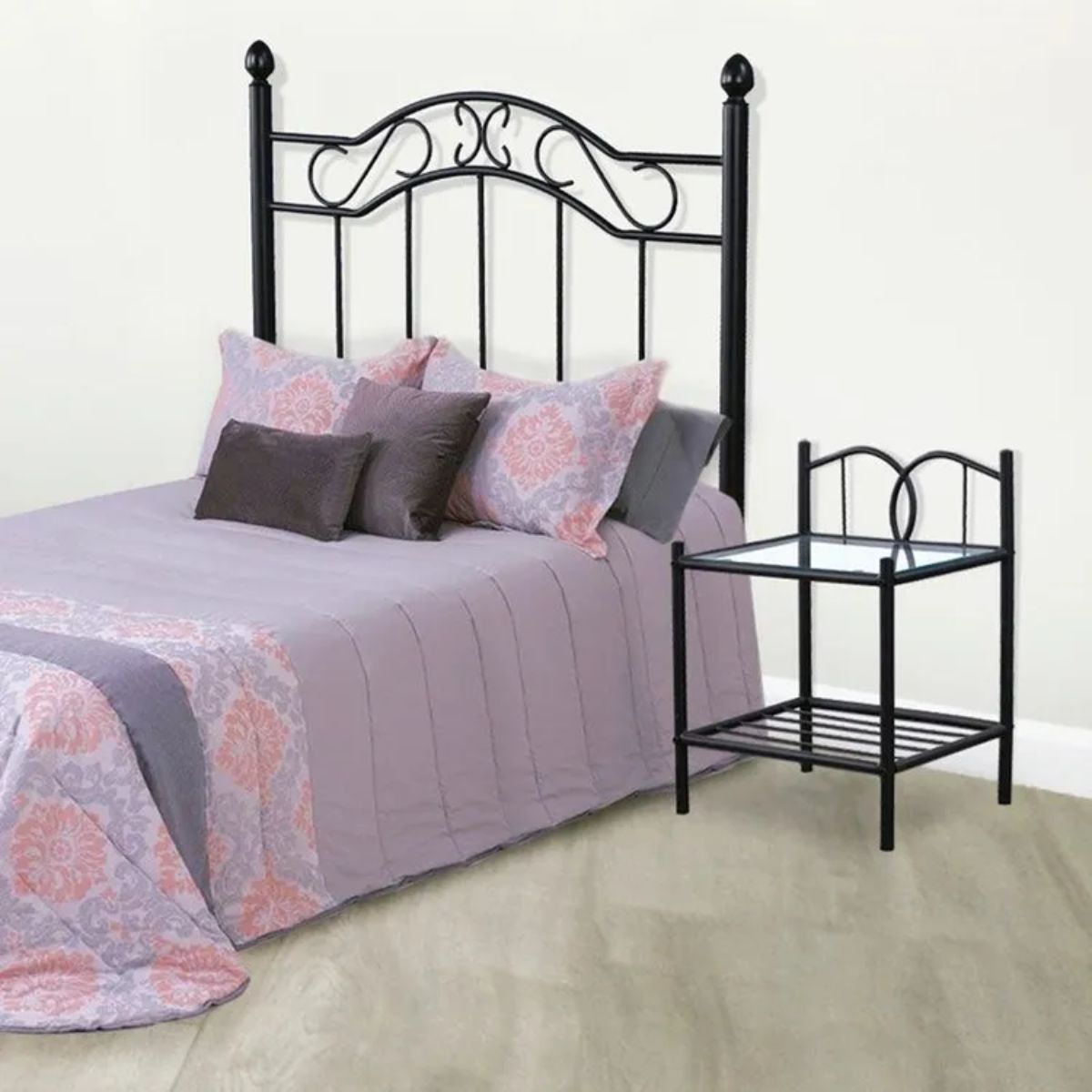 Mesita de noche Cynthia diseño forjado negro 60x46x46 cm animada