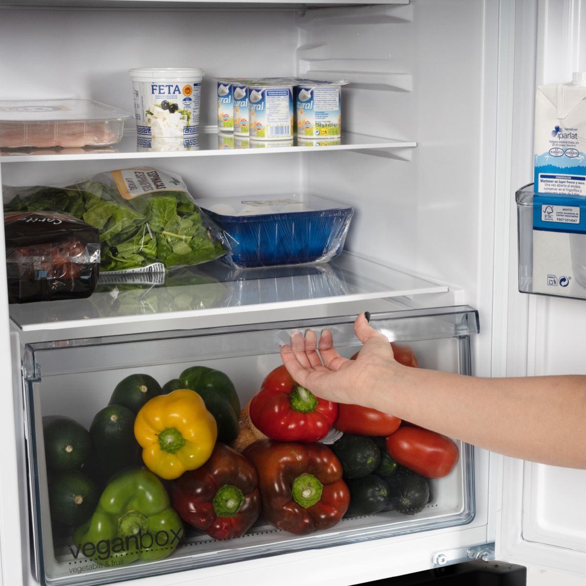 Frigorífico combi Universal Blue Erie 7076X No Frost 310L E inox 185 cm detalle interior