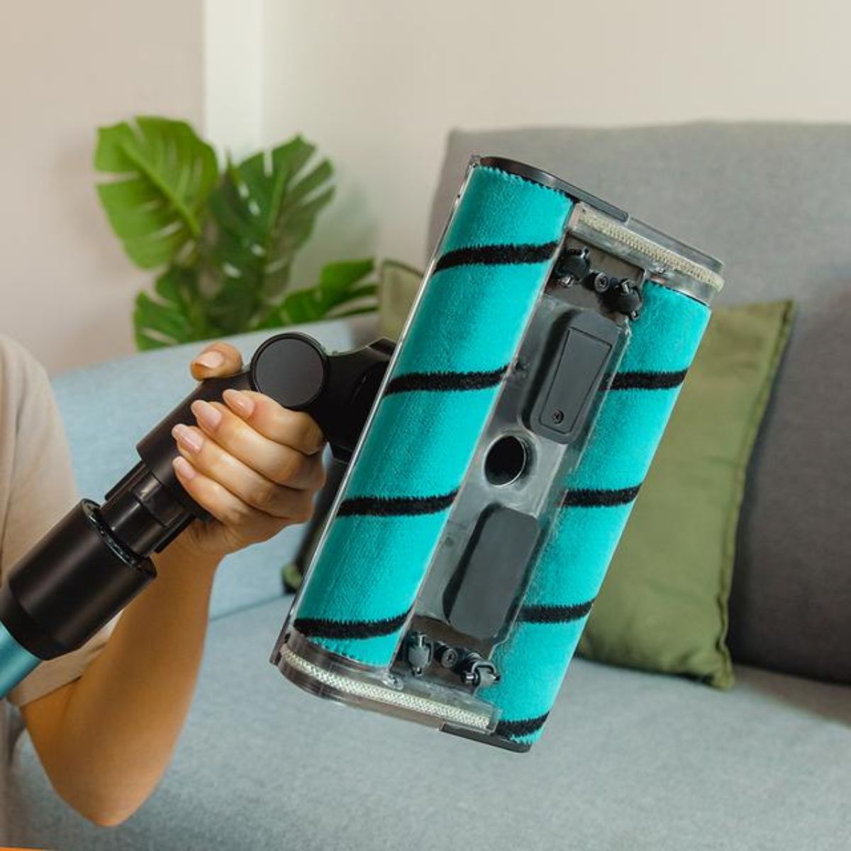 Aspirador escoba Cecotec Conga Rockstar 3500 Storm ErgoTwice Animal 500W sin bolsa negro/azul