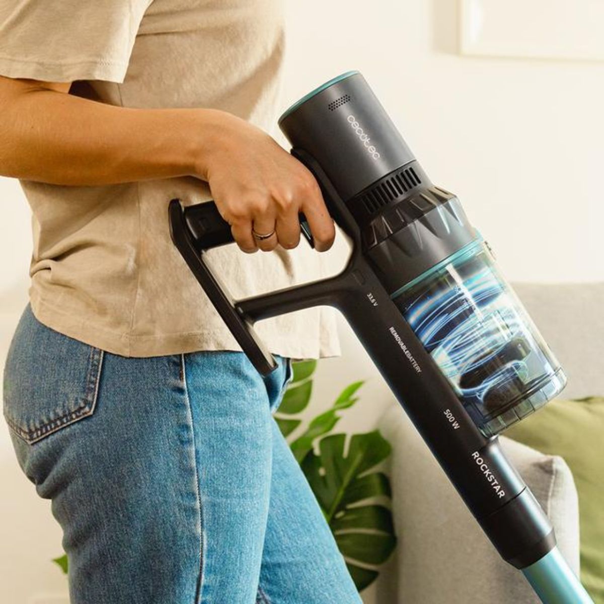 Aspirador escoba Cecotec Conga Rockstar 3500 Storm ErgoTwice Animal 500W sin bolsa negro/azul