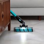 Aspirador escoba Cecotec Conga Rockstar 2500 Thunder Flex Animal 400W sin bolsa negro/azul