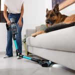 Aspirador escoba Cecotec Conga Rockstar 2500 Thunder Flex Animal 400W sin bolsa negro/azul