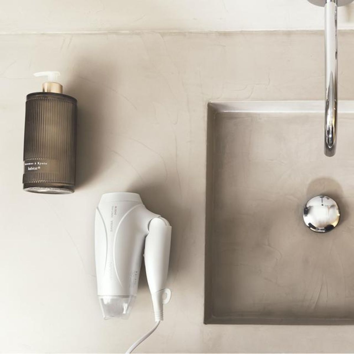 Secador de pelo Cecotec Bamba IoniCare TravelWhite 2400W plegable blanco
