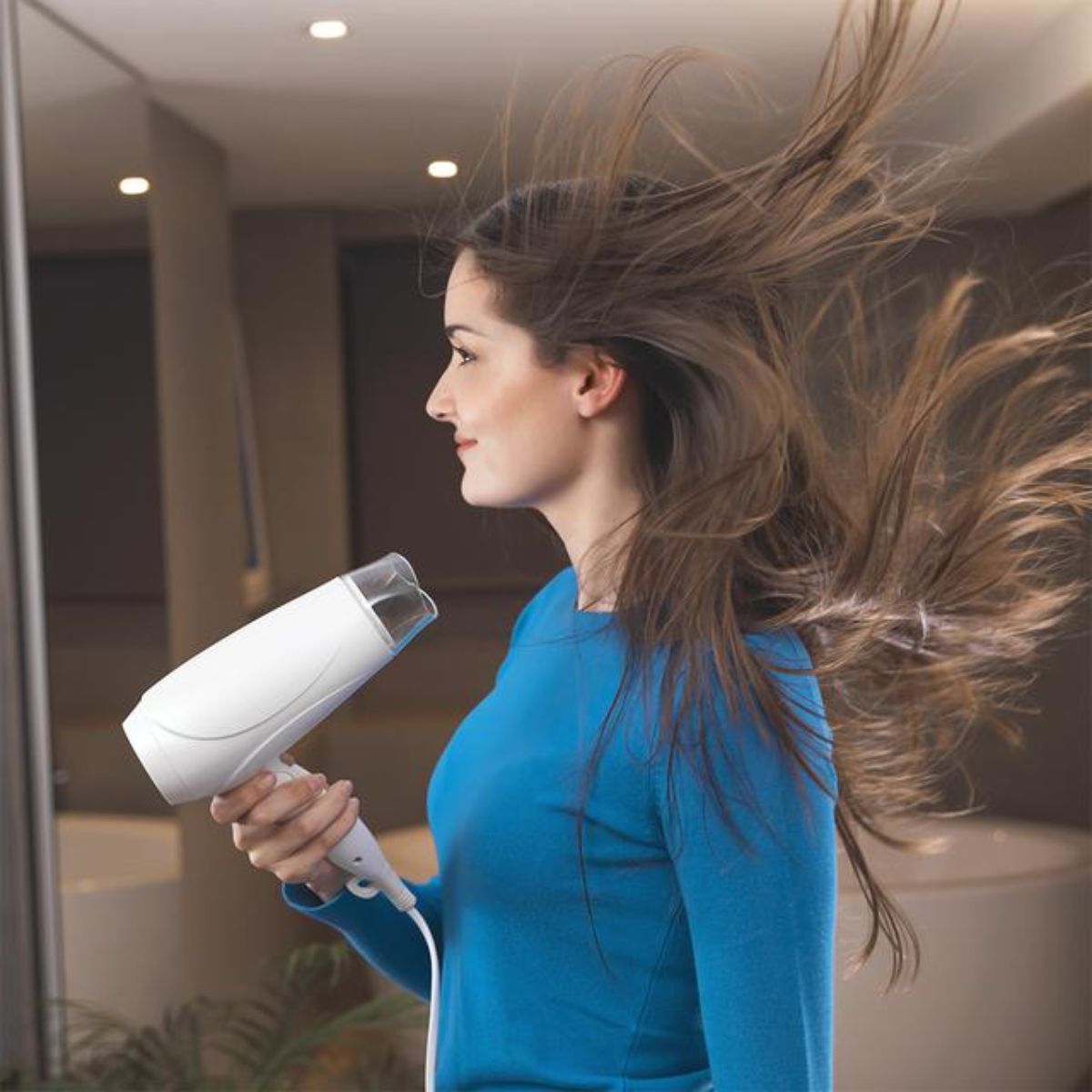 Secador de pelo Cecotec Bamba IoniCare TravelWhite 2400W plegable blanco animada