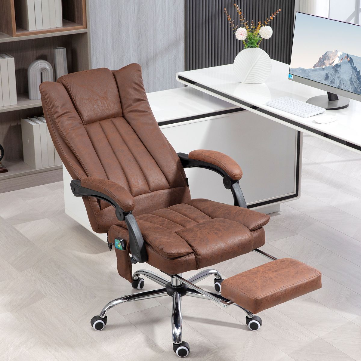 Silla de oficina Helecho Vinsetto 6 puntos de masaje + reposapiés + mando marrón 113-120x62x70 cm