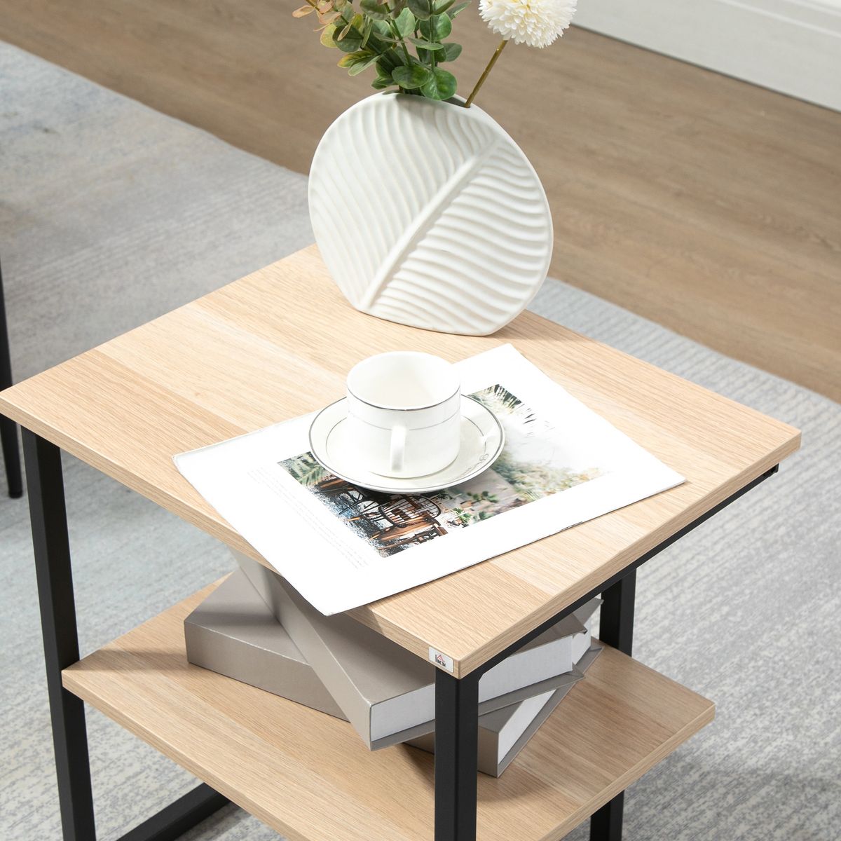 Mesa auxiliar Centauro Homcom 2 estantes pies ajustables negro/natural 48x35x45 cm