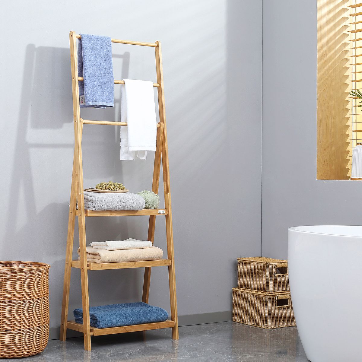 Toallero de pie Camelot Homcom 3 barras + 3 estantes bambú natural 152x53x40,5 cm