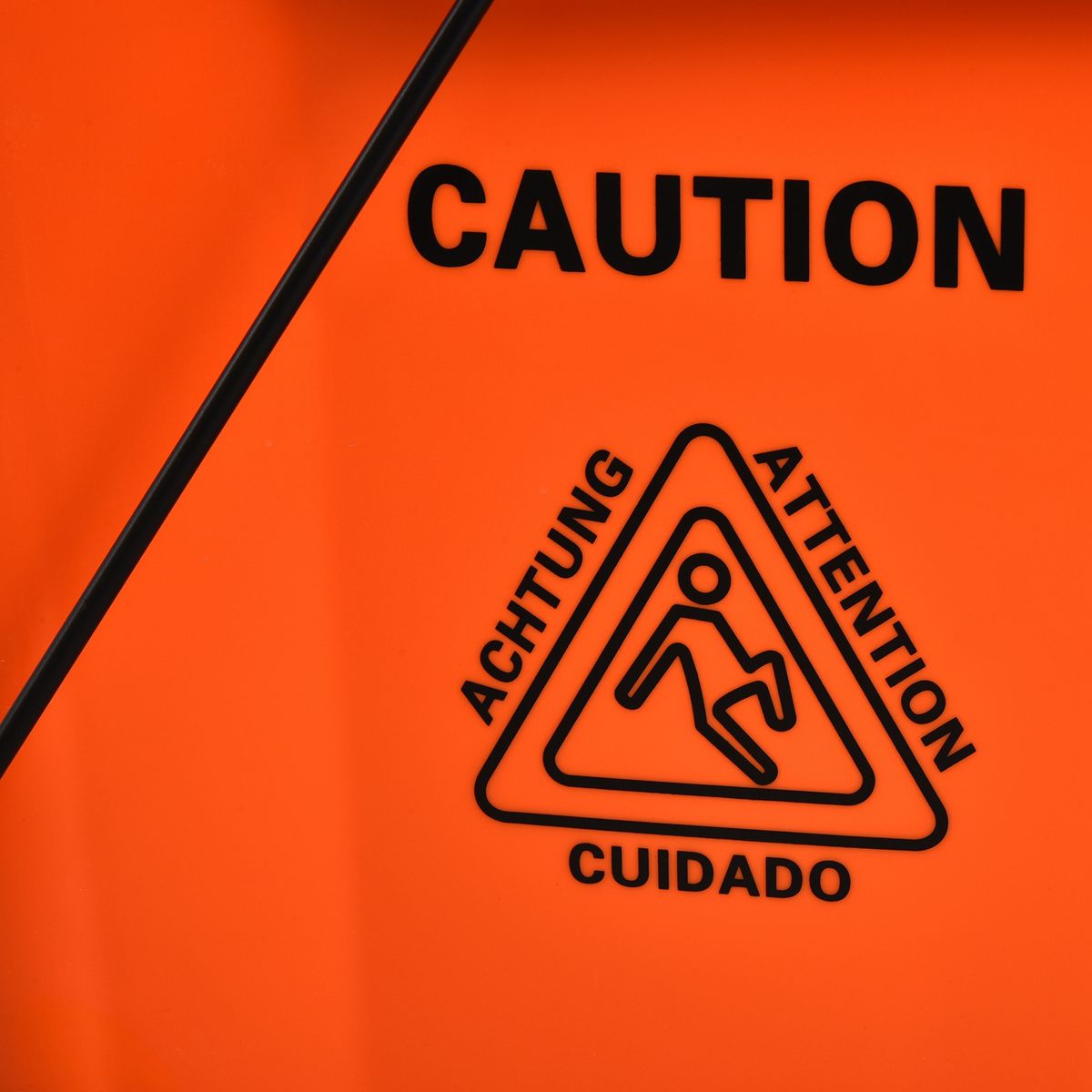 Cubo de fregona Homcom 36L escurridor de presión con ruedas naranja 91,5x54x41 cm detalle