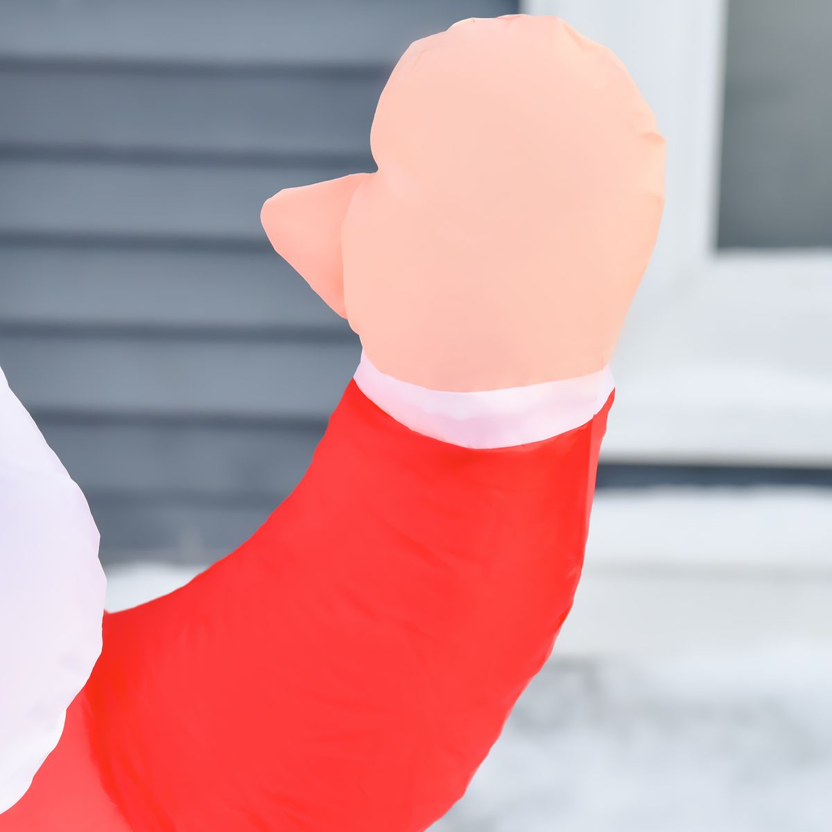 Papá Noel hinchable Homcom con LED rojo/blanco 120x70x50 cm detalle