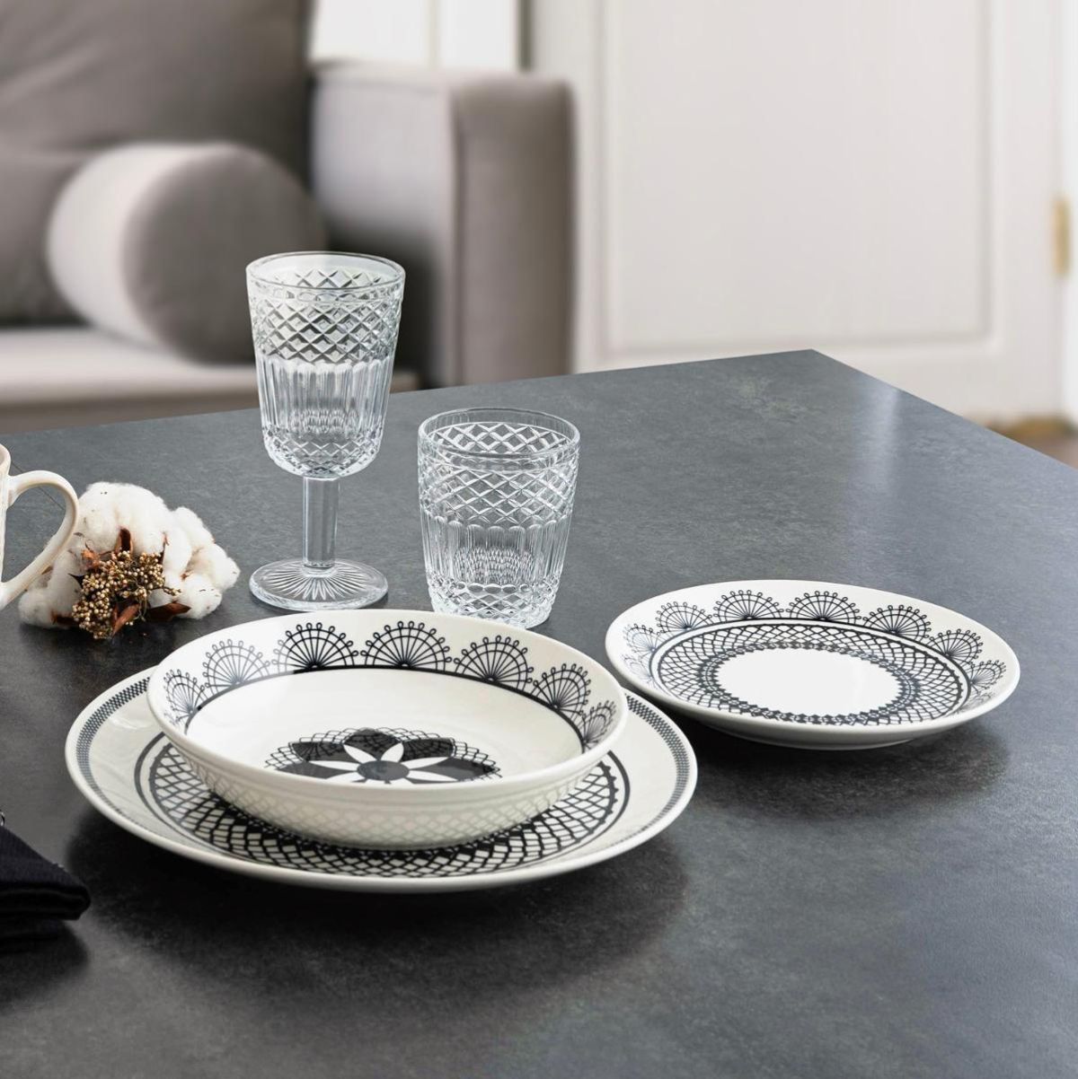 Vajilla Medina La Bouchee 18 piezas 6 servicios porcelana blanco/negro animada