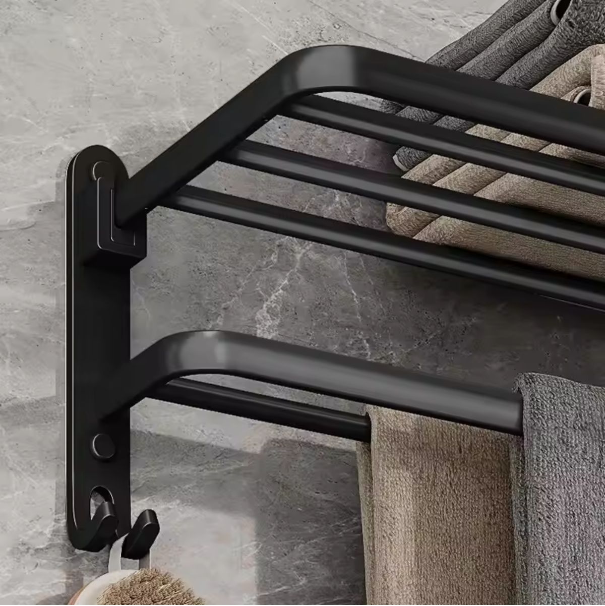 Toallero para baño con estante + 2 barras + 2 ganchos negro 17x40x21 cm detalle
