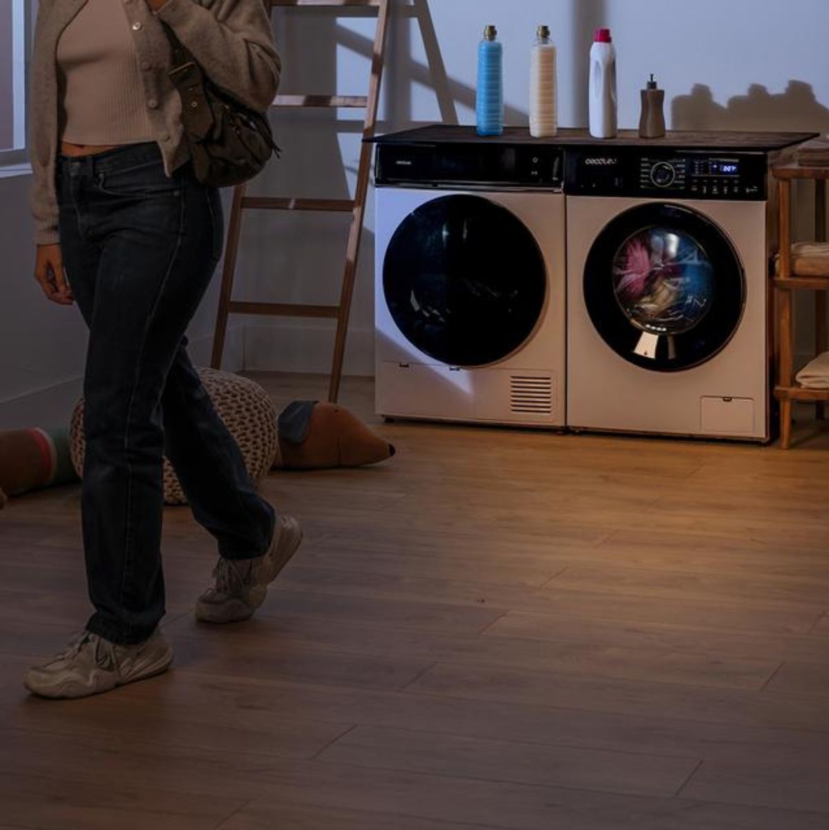 Lavadora-carga-frontal-Cecotec-Bolero-DressCode-7150-7kg-1400-rpm-12-programas-A-blanco-negro-595-cm