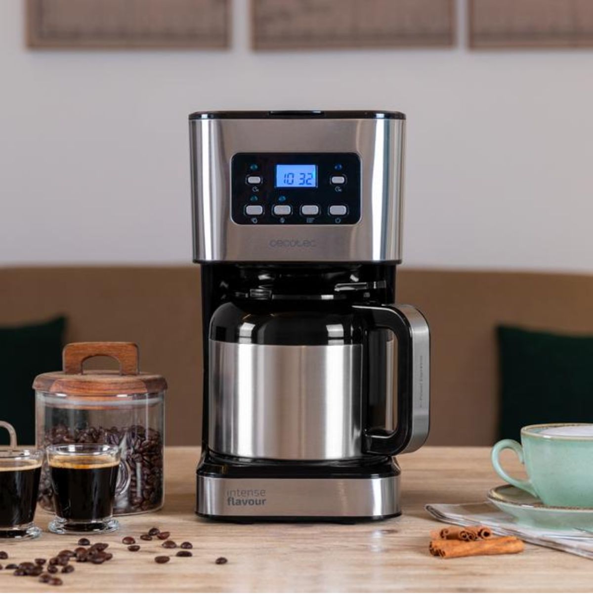 Cafetera-de-goteo-Cecotec-Coffee-66-Drop---Thermo-Time-10-tazas-acero-inoxidable-ambientada