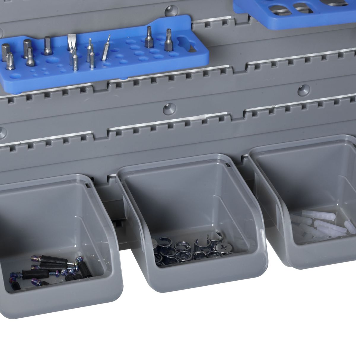 Organizador-de-pared-Manny-28-compartimentos-gris-azul-54x95x22-cm