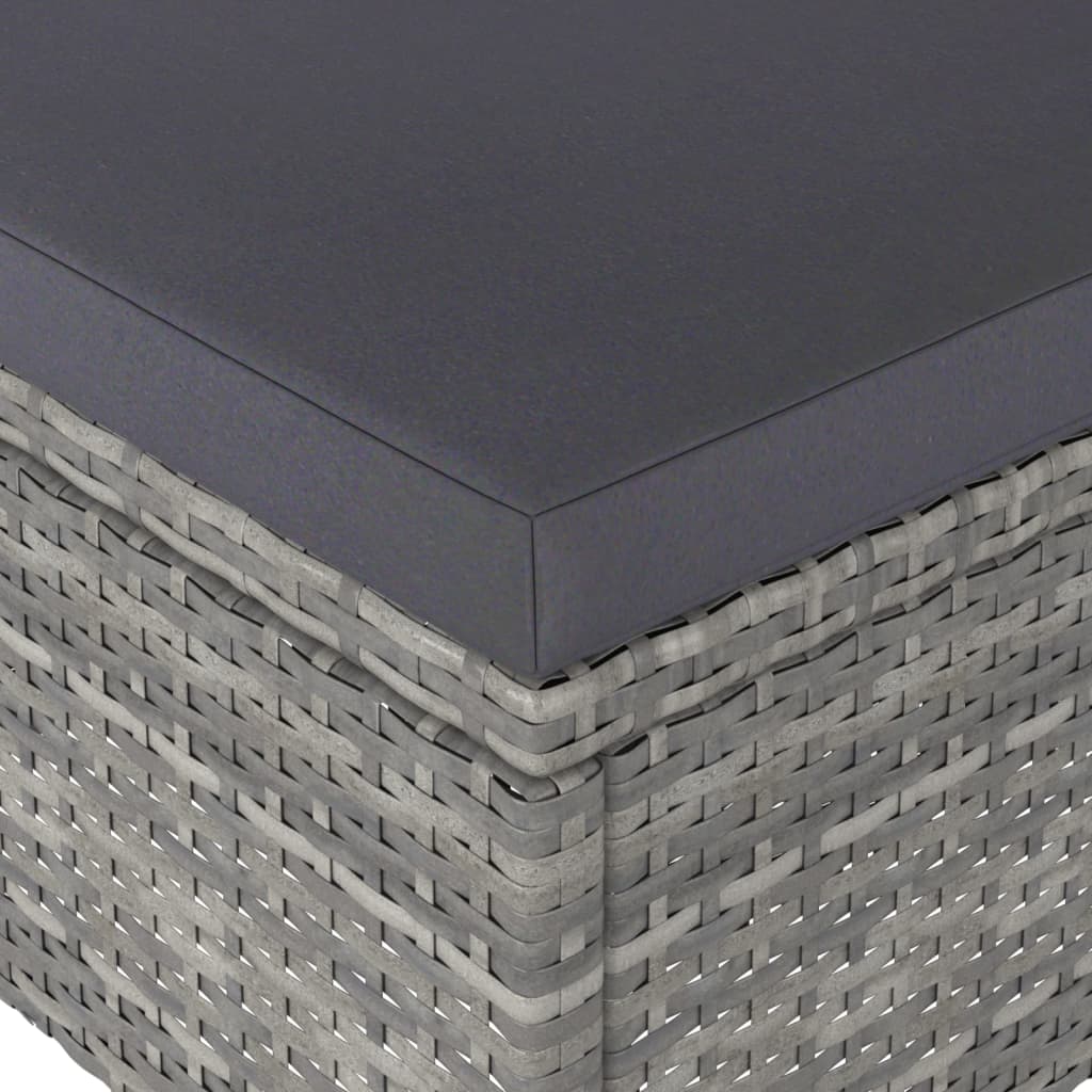 Conjunto-de-silla-y-taburete-de-jardin-Dafne-de-4-piezas-en-ratan-PE-gris.-Resistente-y-elegante-con-estructura-de-acero-y-cojines-acolchados.-Ideal-para-exteriores.