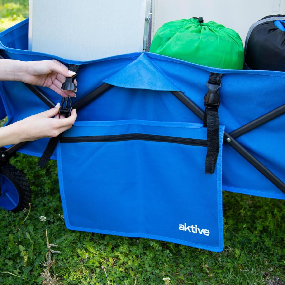 Carro-de-playa-Aktive-diseño-plegable---ruedas-azul-53-108x88x47-cm-bolsillos