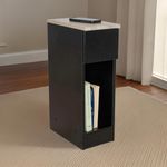 Mesita-de-noche-Slim-cajon---compartimento-negro-natural-60x197x35-cm-ambientada