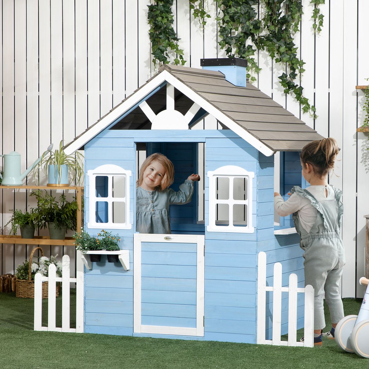 Casita-infantil-Almeria-Outsunny-ventanas---chimenea---vallas-azul-142x51x112-cm