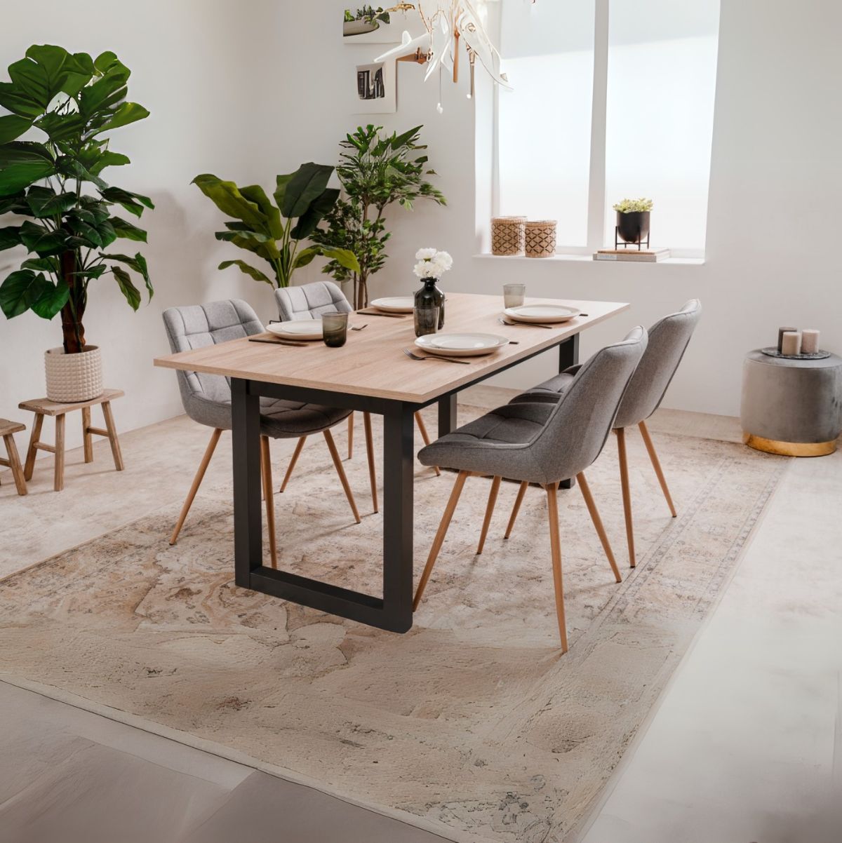 Mesa-de-comedor-Denver-extensible-natural-negro-75x120-160x80-cm-ambientada