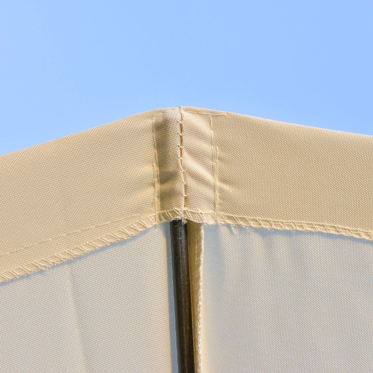 Sombrilla-Austin-Outsunny-angulo-ajustable-crema-Ø250x240-cm