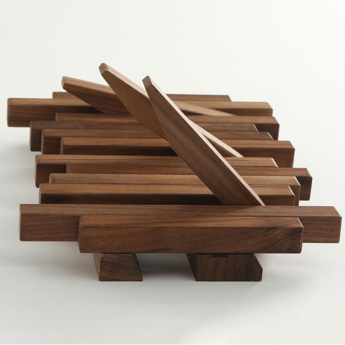 Perchero-Nordico-3-ganchos-madera-maciza-20x228x33-cm-abatible