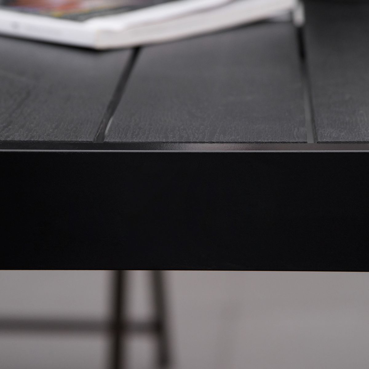 Mesa-de-jardin-Kuma-Outsunny-8-personas-negro-74x190x90-cm-detalle