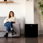 Minibar-Cecotec-GrandCooler-2000-SilentCompress-46L---congelador-E-negro-485-cm