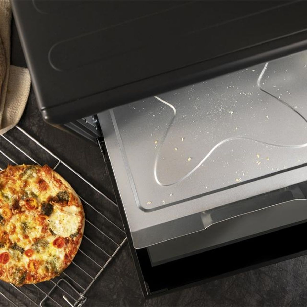 Horno-de-sobremesa-Cecotec-Bake-Toast-6090-Gyro-2200W-60L-rustidor-giratorio-negro-58-cm