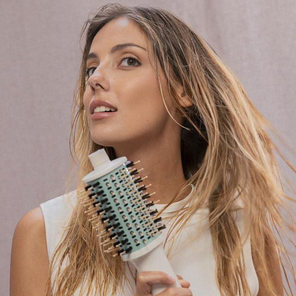 Cepillo-de-aire-Cecotec-CeramicCare-Allin1-1500W-4-funciones-gris