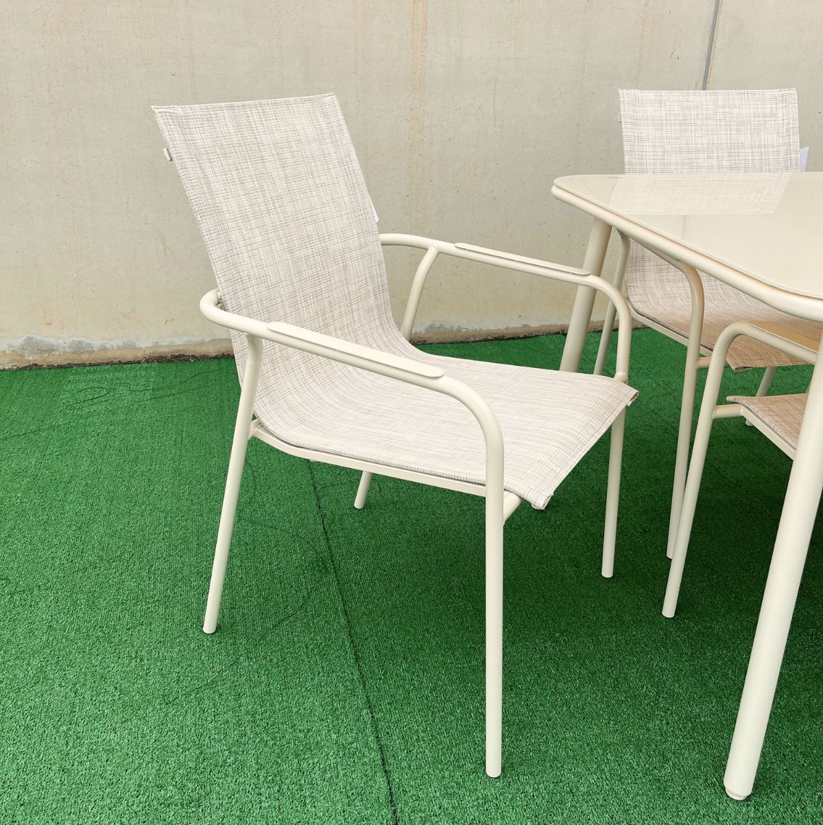 Conjunto-de-jardin-Burano-6-sillas---mesa-beige