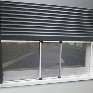 Mosquitera con marco extensible aluminio 50x70-130 cm