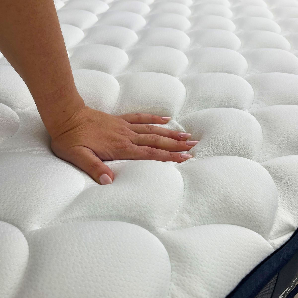 Colchon-viscoelastico-Cecotec-Flow-Diamond-visco---VisComfort--90x190-cm-acolchado