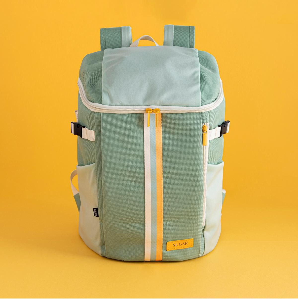 Mochila-termica-Sugar-Quid-20L-verde-30x22x24-cm-ambientada